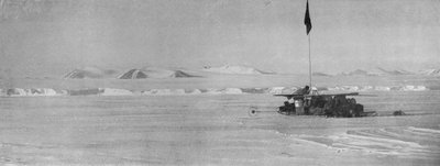 威尔逊山麓冰川，展示连续的冰崖，c1911，1913年 作者 弗兰克·德本汉