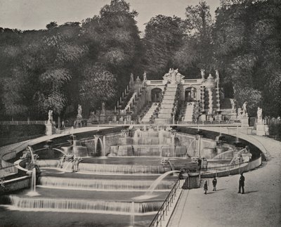 Cascade in the Park of St Cloud (b/w photo) 作者 法国摄影师