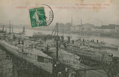 Schneider和Co在法国东部Chalon-sur-Saone建造了11艘鱼雷艇。明信片于1913年寄出。 作者 法国摄影师