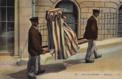 搬运Aix-Les-Bains病人的搬运工（彩色照片） 作者 法国摄影师