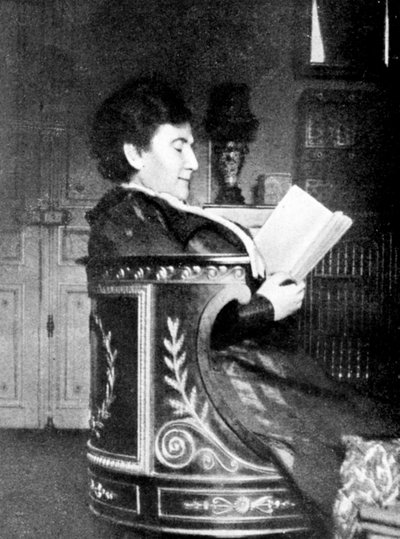 阿德里安·普鲁斯特夫人（马塞尔的母亲）的肖像，未注明日期 v. 1885 年。 作者 法国摄影师