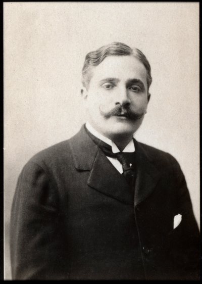 Pierre Decourcelle（1856-1926）的肖像，法国作家。 作者 法国摄影师