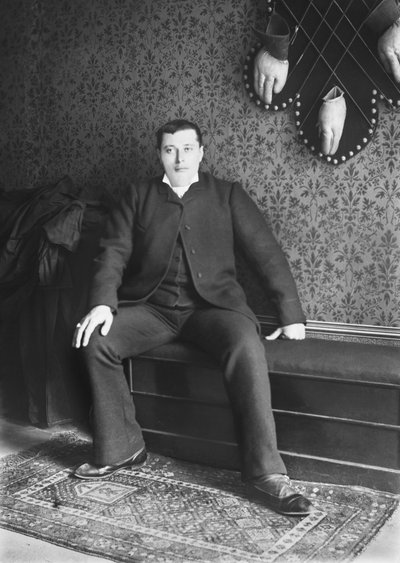 Portrait of man, Bourmont region in Haute-Marne (Haute Marne), circa 1880. Photography. Ducos Collection. 作者 法国摄影师