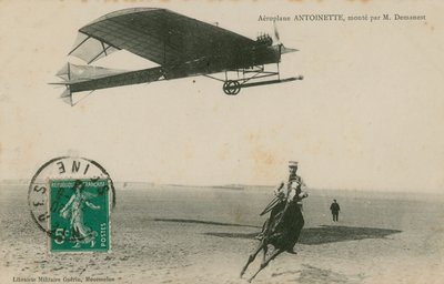 1913年发送的M. Demanest飞行的安托瓦内特飞机的明信片 作者 法国摄影师