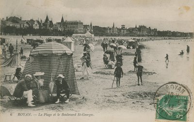 1913年发送的海滩明信片和法国鲁瓦扬的St Georges大道 作者 法国摄影师