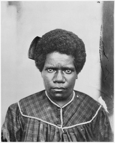 1870年新喀里多尼亚Houailou部落的女人 作者 French Photographer