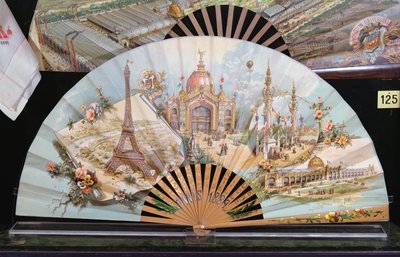 1889年巴黎世界博览会的纪念粉丝 作者 法语学校