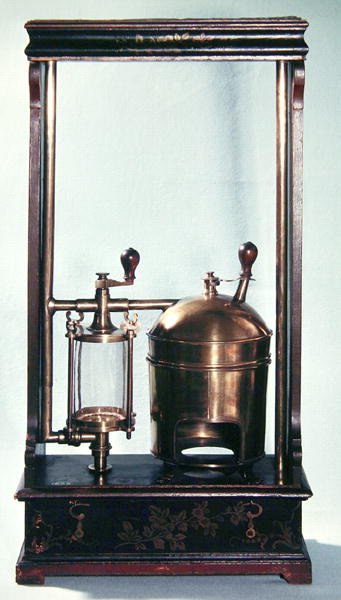 消防泵由Felix Savart设计（1791-1841） 作者 法语学校