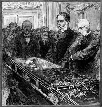 美国总统詹姆斯-阿布拉姆-加菲尔德（1831-1881）的葬礼：他的继任者切斯特-阿兰-阿瑟（1830-1886）和秘书布兰在华盛顿国会大厦穹顶下的棺材前。刊登在《世界画报》第1282期上的雕版画。 作者 法语学校