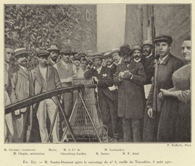 桑托斯-杜蒙先生在拯救特罗卡德罗巷5号之后，1901年8月8日（雕刻）。 作者 法语学校