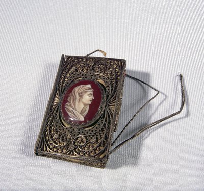 据称，Needlecase属于苏格兰玛丽女王（1542-87） 作者 法语学校