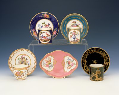 Sevres瓷器的选择，c.1760（瓷器） 作者 French School