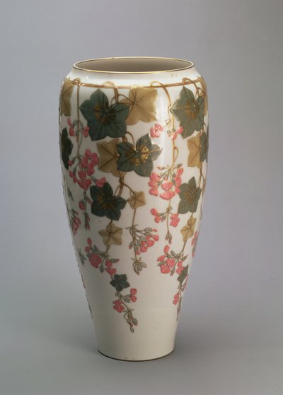 Sevres 花瓶，釉上彩装饰（瓷器） 作者 法语学校