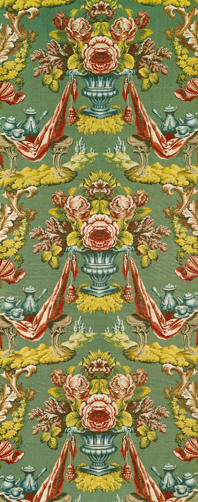 带有重复花卉图案的纺织品，Lyon车间，1730（丝绸锦缎） 作者 法语学校