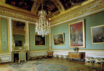 精品沙龙于1785年由Marie-Antoinette（1755-93）重新装修 作者 法语学校