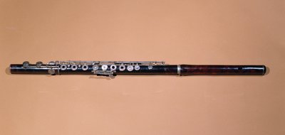 横向长笛（木材和金属） 作者 French School