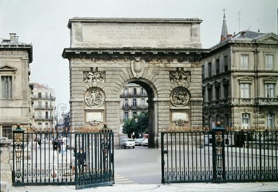 Promenade de Peyrou的凯旋门景观，建于1684年，于1776年完工 作者 法语学校
