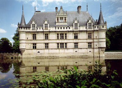 Chateau dAzay-le-Rideau的视图，为Gilles Berthelot建造，1518-27 作者 法语学校