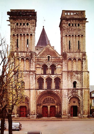 La Trinite，Abbaye aux Dames西部门面的看法 作者 法语学校