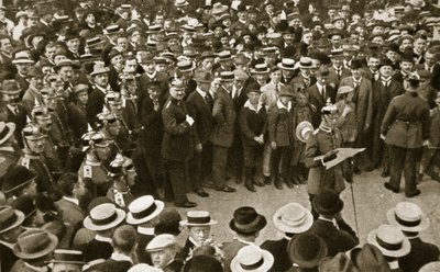 1914年8月4日，德国柏林，宣读德皇的宣战公告 作者 平均绩点