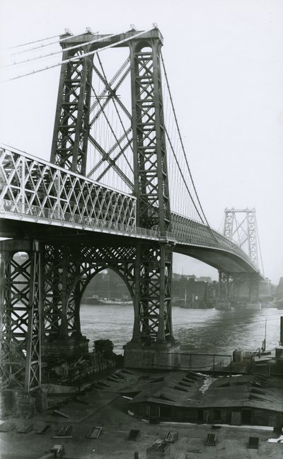 在东部河的威廉斯堡桥梁在建筑期间，1898年 作者 GP堂和儿子