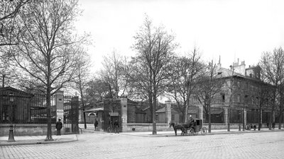 1900年巴黎Quai Saint-Bernard的“The Wine Hall”入口 作者 盖拉德