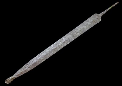 Art of Gaul: Iron Spee, Iron Age (400 BC). Museum of Antiquities, Saint Germain en Laye. 作者 高卢什