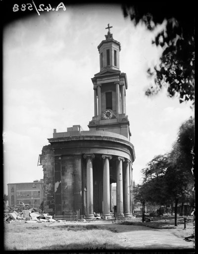 圣托马斯教堂，Bath Row，Lee Bank，伯明翰，1941年。 作者 乔治·伯纳德·梅森