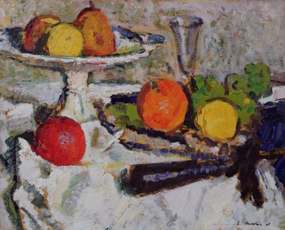 果子静物画在一张白色桌布的，1921年 作者 George Leslie Hunter