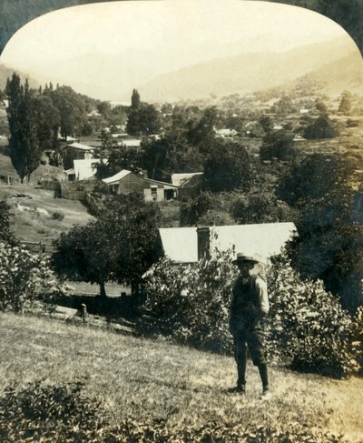 万迪利贡的鸟瞰图，维多利亚，澳大利亚，c1909。 作者 乔治·罗斯