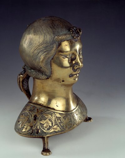 Aquamanile（弥撒时为神父洗手的盆）金青铜，形状为年轻人的半身像。 1300-1325。 来自希尔德斯海姆。 Sun 0,23x0,19 m 巴黎，中世纪国家博物馆，Thermes de Cluny 作者 德国学校
