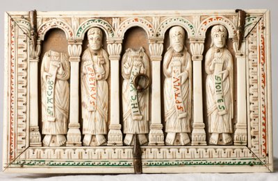 大教堂宝藏（Trésor de la Cathédrale）。灵柩。木头和象牙。德国科隆。约1150年。 作者 德国学校