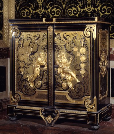 家具摄政风格：带硬币的柜子由 Gilles Marie Oppenord (1672-1742) 实现，18 世纪凡尔赛宫，城堡博物馆 作者 吉尔斯·玛丽·奥本诺德（Gilles Marie Oppenord）