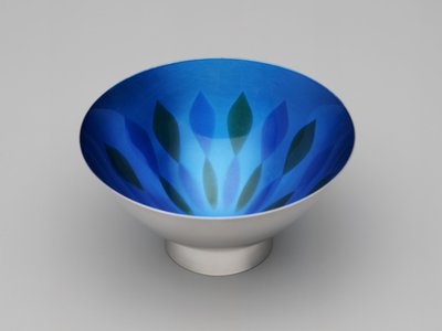 "纽波特 "碗，约1960年（银盘和涂色）。 作者 高汉姆制造公司