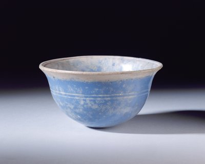 希腊化的蓝色铸造碗，公元前2世纪（玻璃） 作者 希腊文