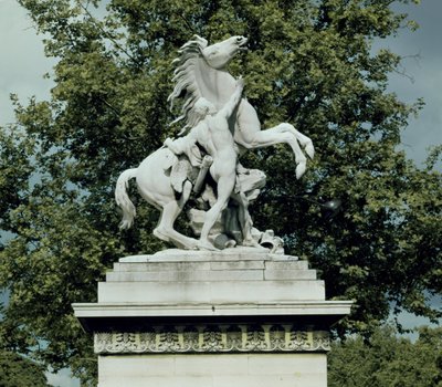 两个&39;Marly Horses&39;中的一个，1739-45（大理石） 作者 Guillaume I Coustou