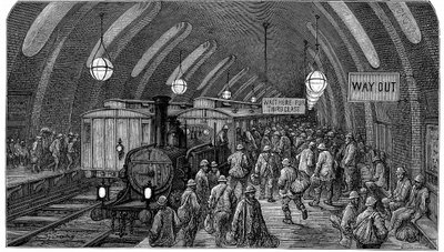工人列车》。选自 Gustave Dore 和 Blanchard Jerrold London：1872 年伦敦朝圣之旅。这幅画展示的是 1863 年开通的大都会（地下）铁路高尔街站的蒸汽火车。工人们匆忙赶乘早班车 作者 Gustave Dore