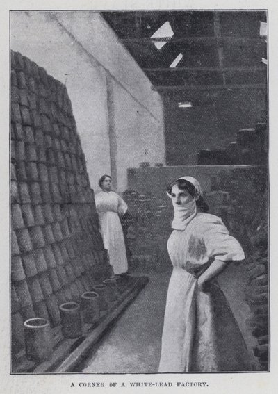 A Corner of a White-Lead Factory (b/w photo) 作者 哈罗德·休姆·皮法德