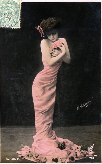 1900年左右的女性理想：年轻美丽，轮廓非常瘦弱，明信片。 （照片） 作者 亨利·曼努埃尔（Henri Manuel）