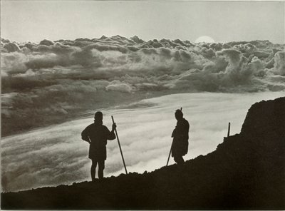 1910年富士山顶的日落。 作者 赫伯特·庞廷