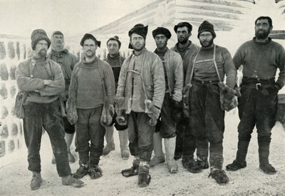 DepôtLaying和西方政党于1911年4月13日返回埃文斯角。 作者 赫伯特·庞廷