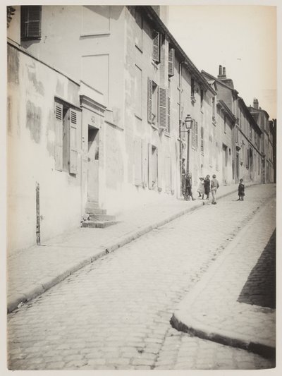 巴黎蒙马特的一条街道，约 1890 年（照片） 作者 伊波利特布兰卡尔