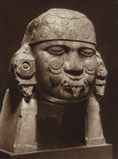 墨西哥：Coyolxauhqui 女神的闪长岩头像，国家博物馆（黑白照片） 作者 雨果·布雷默