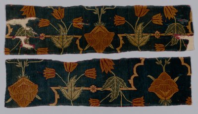 一块地毯的碎片，1600-1650。 作者 帝国制造厂