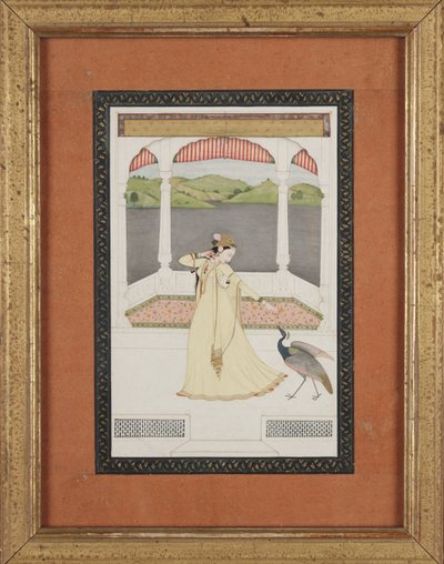 用一串珍珠引诱孔雀的女士，约 1800 年（纸面水粉和金彩） 作者 印度学校