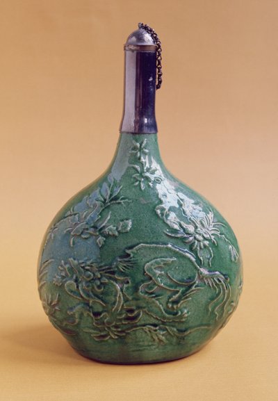 绿色玻璃瓶，可能来自伊斯法罕 作者 Iranian School