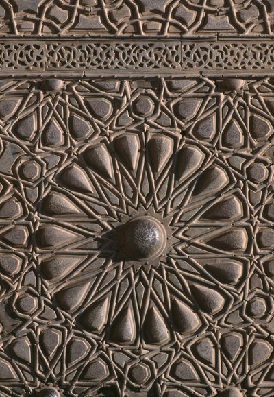 苏丹al-Zahir Barquq的madrasa的门，细节（木头） 作者 伊斯兰学校