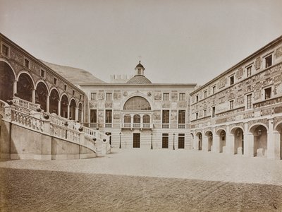 专辑“Italie 1882, Naples, Pise, Gênes, Corniche”：摩纳哥王子宫的内院 作者 意大利摄影师