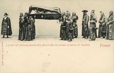 Compagnia della Misericordia（慈悲公司）的兄弟将一名病人送到佛罗伦萨的医院（黑白照片） 作者 意大利摄影师