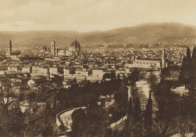 佛罗伦萨：从 S Miniato al Monte 望佛罗伦萨全景（黑白照片） 作者 意大利摄影师